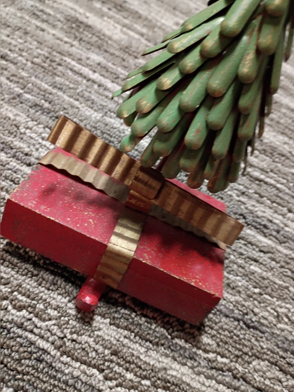 Holiday Green & Red Metal Tree with Gold Star Stocking Holder - Picture 2 of 3